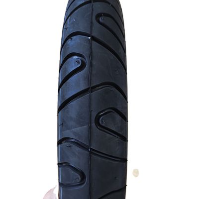 130/70-17 Pneumatici per motociclette con peso di 5,3 kg e prestazioni durevoli