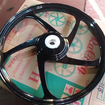 Avenger 220, cerchi di moto da crociera. Perfetta combinazione di stile e funzionalità.