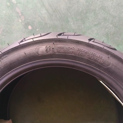 Materia prima 130/70-13 pneumatici per motocicli per l'affidabilità