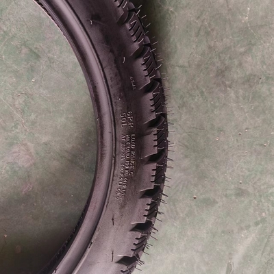 Pneumatici per motocicli Pneumatici per motocicli 3.00-17 Materiale grezzo Natrual Rubber Steel Nylon