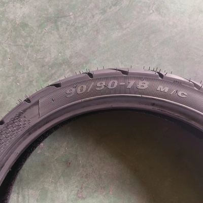 Materia prima Natura Gomma Acciaio Nylon 90/90-18 Pneumatici per motocicli con e 90 giorni