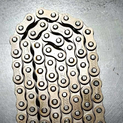 428-112L BAJAJ Catena di ricambi per motociclette con finitura nera 112L