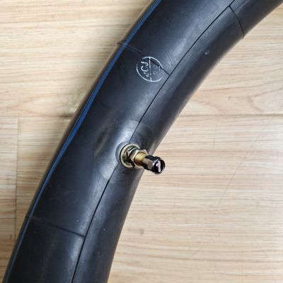 Contenuto di gomma del 20%-26% tubo interno della moto 3.00/3.25-17 per tutte le condizioni meteorologiche