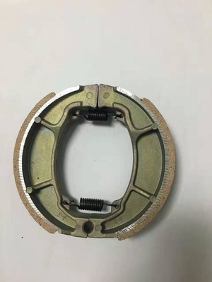 Fornire direttamente pezzi di ricambio cinesi e altre scarpe per freni motociclistici con foto