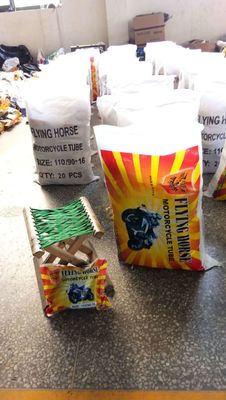 10.5 MPA Resistenza alla trazione pneumatici per motociclette con tubi interni in gomma naturale/gomma butil