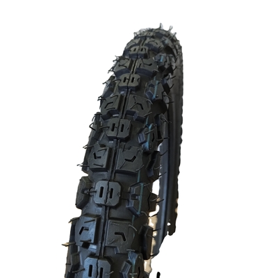 Carico al porto di Qingdao 3.00-18-18 Pneumatici off-road per motociclette con gomma naturale e acciaio di nylon