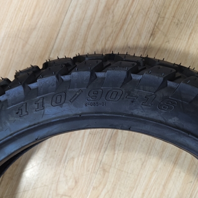 110/90-16 Pneumatici senza tubi per motocicli per pneumatici veloci