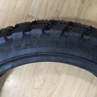 110/90-16 Pneumatici senza tubi per motocicli per pneumatici veloci