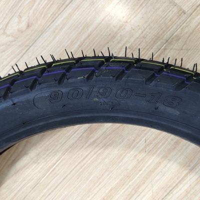 Natura gomma acciaio materiale di nylon 90/90-18 Pneumatico per motociclette per carico Porto Qingdao