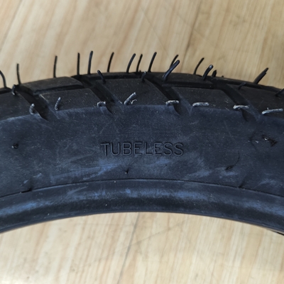 Natura gomma acciaio materiale di nylon 90/90-18 Pneumatico per motociclette per carico Porto Qingdao