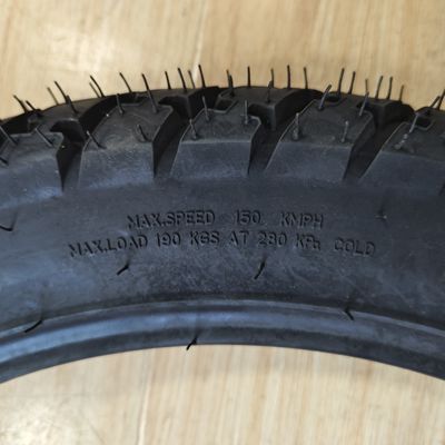 Pneumatici per motocicli TT/TL Pneumatici per tricicli destinati alla sostituzione/riparazione nel porto di Qingdao