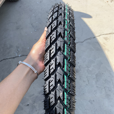 18 x 2,75 pneumatici per motocicli Capacità di produzione 5000 pcs al giorno