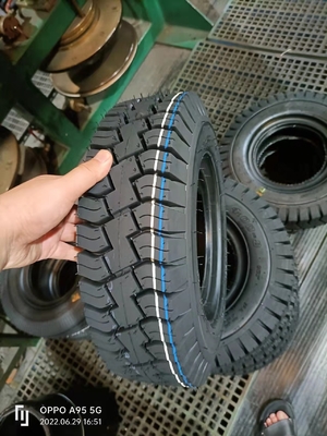 35% 45% Contenuto di gomma Bajaj pneumatici e tubi per tricicli e motocicli 25-30 giorni Tempo di consegna