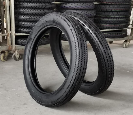 Migliora la tua guida con pneumatici per motociclistici a dente di sega gomma naturale e involucro per pneumatici