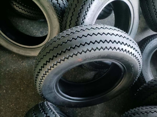 Migliora la tua guida con pneumatici per motociclistici a dente di sega gomma naturale e involucro per pneumatici