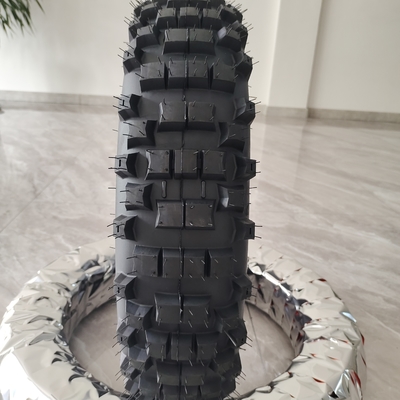 140/80-18 Pneumatici morbidi per moto adatti alle esigenze del cliente