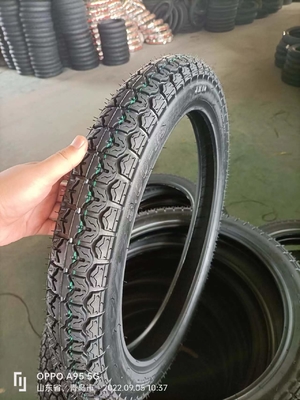 35% 45% Rueebr Contenuto Ruote motociclette pneumatici per motociclette 90/90-18 nel porto di Qingdao