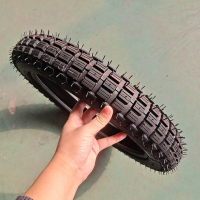 130/70-13 Dimensione del pneumatico per motocicletta con contenuto accettabile di gomma e OEM del 35%-55%