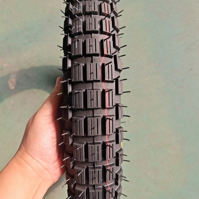 130/70-13 Dimensione del pneumatico per motocicletta con contenuto accettabile di gomma e OEM del 35%-55%