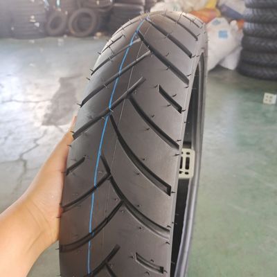 110/80-17 Pneumatici per motociclette provenienti da Taiwan con gomma naturale e 6pr/8pr Ply Rating