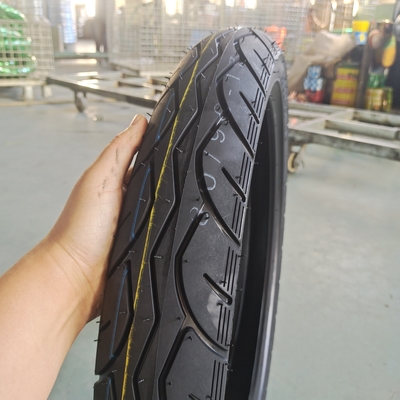 35%-55% Contenuto di gomma pneumatici per moto 80/90-17 senza tubi con e OEM accettabile