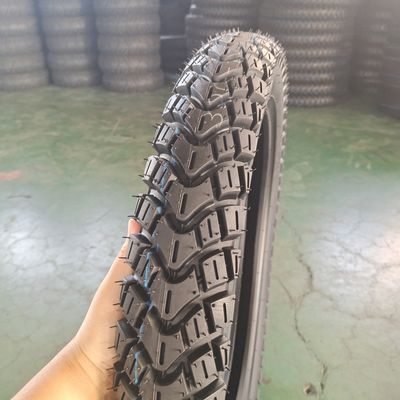 3.00-17 Pneumatici e tubi per motocicli Materie prime di prim'ordine per le migliori prestazioni