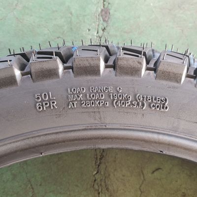 3.00-17 Pneumatici e tubi per motocicli Materie prime di prim'ordine per le migliori prestazioni