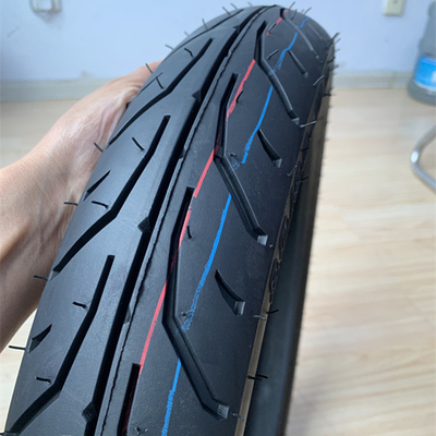 Contenuto di gomma 35%-55% Mercato africano Pneumatici per moto 80/90-17 Ricambi Accessoiri