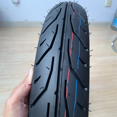 Contenuto di gomma 35%-55% Mercato africano Pneumatici per moto 80/90-17 Ricambi Accessoiri