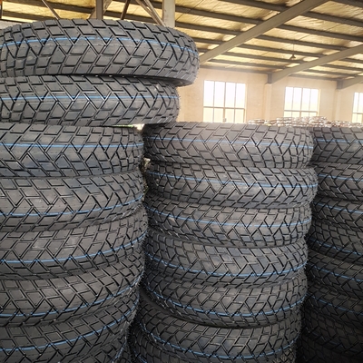 110/90-10 Dimensione del pneumatico Resistenza alla trazione 10,5 Pneumatico per motociclette per il mercato delle Filippine