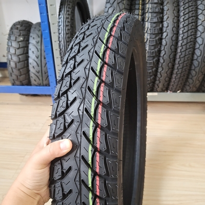 1009017 Pneumatici per motociclette con contenuto di gomma compreso tra il 35% e il 55%