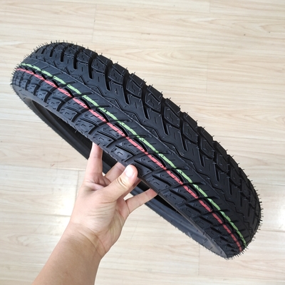 1009017 Pneumatici per motociclette con contenuto di gomma compreso tra il 35% e il 55%