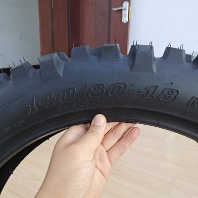 Pneumatici da motocicletta off road 140/80-18 con disegno nero e 6PR/8PR Ply Rating