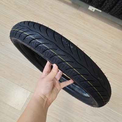 Pneumatici e tubi interni per motociclette di gomma naturale in acciaio di nylon 90/90-17 destinati al mercato del Venezuela