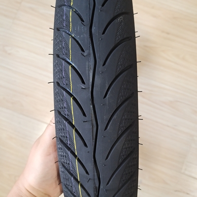 Pneumatici e tubi interni per motociclette di gomma naturale in acciaio di nylon 90/90-17 destinati al mercato del Venezuela