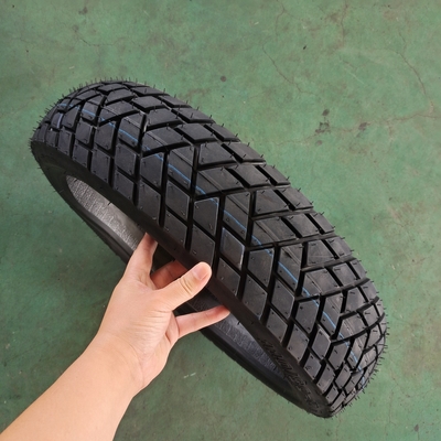 Prezzi accessibili 110/80-17 Natrual gomma gomma motocicletta con OEM accettabile in Vietnam