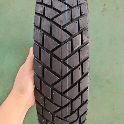 Prezzi accessibili 110/80-17 Natrual gomma gomma motocicletta con OEM accettabile in Vietnam