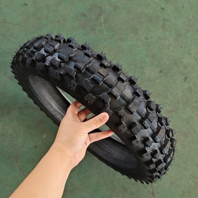 35%-55% di contenuto di gomma pneumatici per motociclette in nylon110/70-17 per i distributori di Qingdao