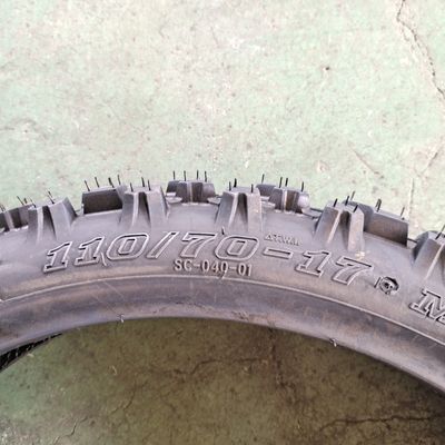 35%-55% di contenuto di gomma pneumatici per motociclette in nylon110/70-17 per i distributori di Qingdao