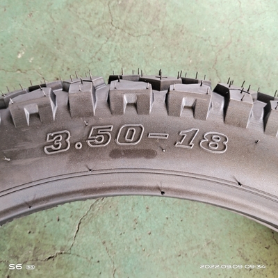 Pneumatico nero senza tubo per moto TT Pneumatico 3.50-18 dal mercato di Qingdao