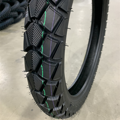 3.00-18 Forza di trazione dei pneumatici da motocicletta 10.5 Casing per prestazioni forti e durevoli
