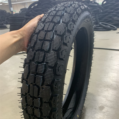 Fornitura diretta di pneumatici da moto 110/90-16 con durata di 20000 KM