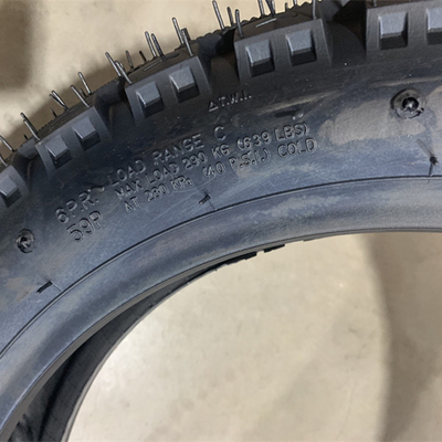 Fornitura diretta di pneumatici da moto 110/90-16 con durata di 20000 KM