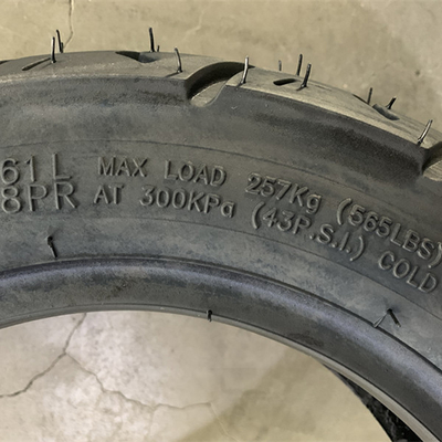 Riparazione di involucri di pneumatici bilanciatore di pneumatici per motocicli per sostituzione di pneumatici senza tubi 100/90-10