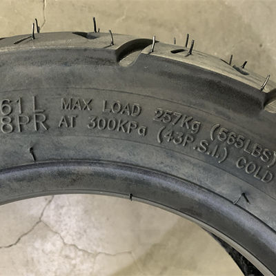 100/90 10 Pneumatici per motociclette per una guida tranquilla e sicura su qualsiasi terreno