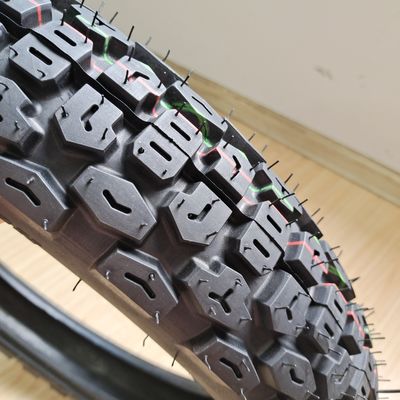 Contenuto di gomma del 45% pneumatici da moto da 17 pollici per TV e moto Honda DIO