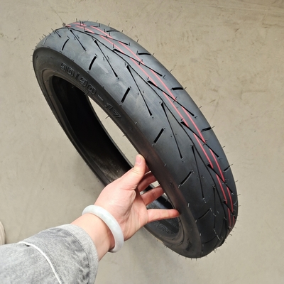 110/70-17 Pneumatici per motociclette destinati al mercato del Sud America e del Medio Oriente