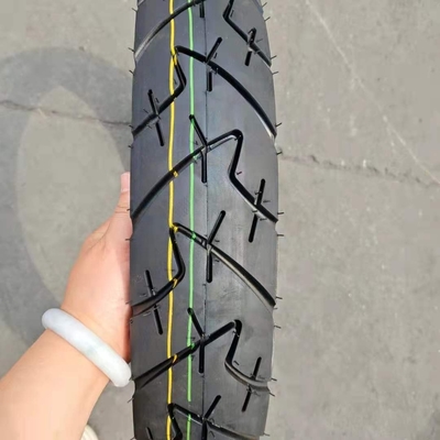 Pneumatici per motociclisti di tipo Swallow con contenuto di gomma compreso tra il 35% e il 55%