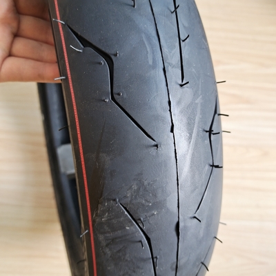 35%-55% di contenuto di gomma pneumatico per moto 90/90-12 per due ruote moto scooter Pneu De Moto