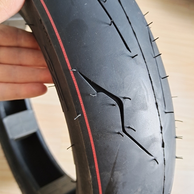 35%-55% di contenuto di gomma pneumatico per moto 90/90-12 per due ruote moto scooter Pneu De Moto
